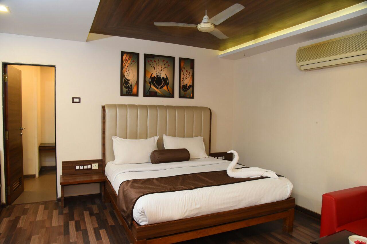 The Emerald Daman Exterior foto