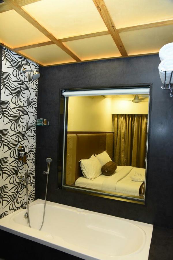 The Emerald Daman Exterior foto